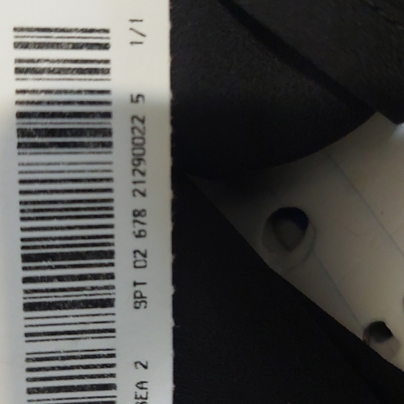 LADIES TOP - Picture 2 of 2